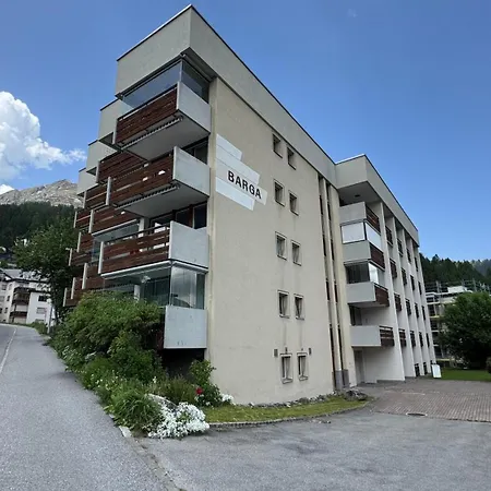 Stylish Alpine In Davos, Wifi & Netflix Apartment *