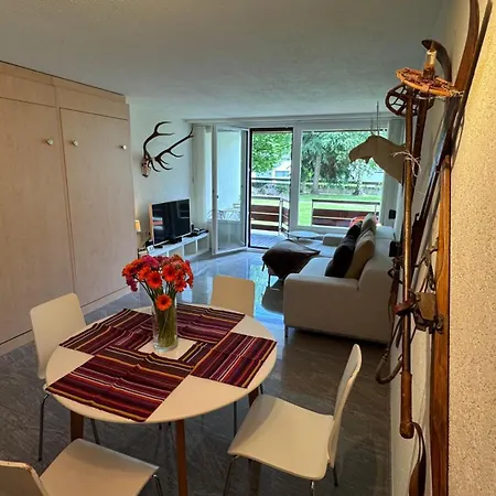Stylish Alpine In Davos, Wifi & Netflix Appartement